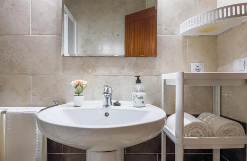 Alcala Del Rio Apartment | Alcalá del rio! bajo B