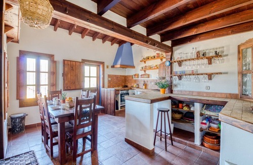 Los Cortijillos Cottage | Alcaucín Cottage for Families