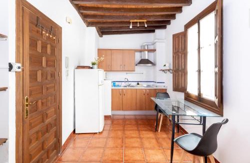 San Pedro Apartment | Alhambra View Nest