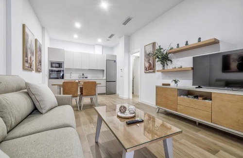 Distrito Noroeste Apartment | Alminar Apartamentos, Parking incluido junto al centro