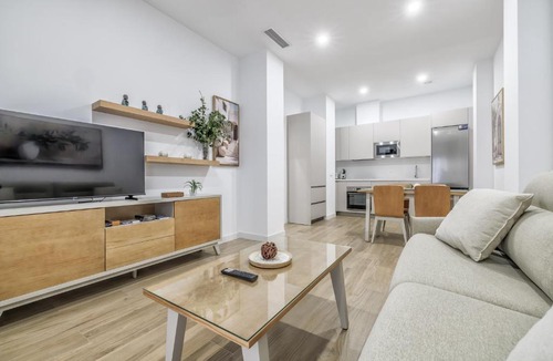 Distrito Noroeste Apartment | Alminar Apartamentos, Parking incluido junto al centro
