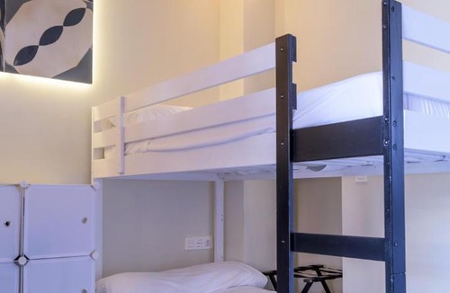 Albaicin Hostel | Alojamiento con Encanto la Luna en el Alba
