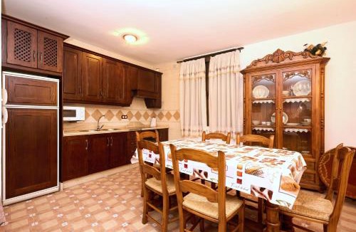 Zuheros House | Alojamiento La Nave de Zuheros