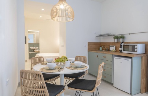 Conil de la Frontera City Center House | Alzocaire Boutique