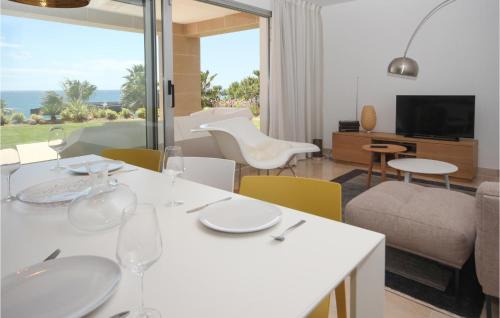 Buenas Noches Apartment | Amazing Apartment In Estepona With Heated Swimming Pool