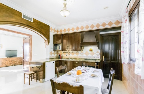 Casariche House | Amazing home in Casariche