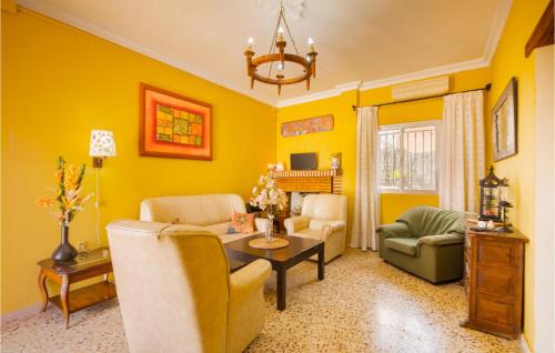 Guillena House | Amazing Home In Guillena