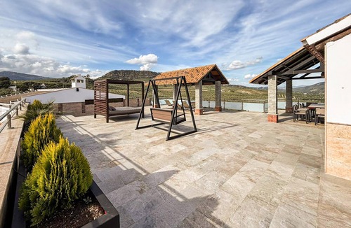 Iznajar House | Amazing home in La Celada