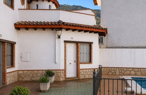 Arroyo Frio House | Amazing home in La Iruela with WiFi