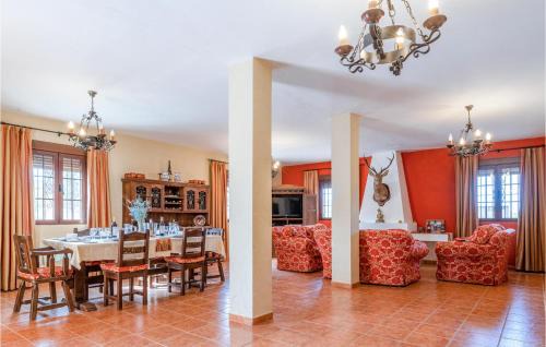 Lucena House | Amazing Home In Lucena
