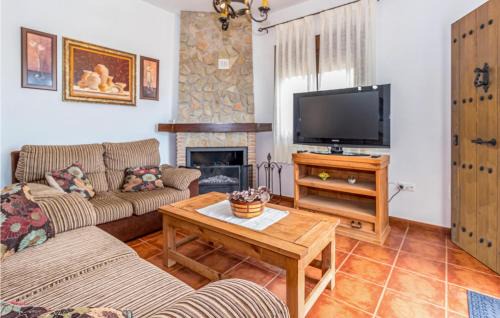 Periana House | Amazing Home In Periana