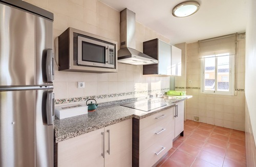 Armilla Apartment | AMAZING VIEWS, METRO INFRONT TO CENTER, PRIVATE TERRACE & PARKING,BEST UBICATION
