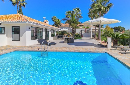 Mijas Villa | Amazing Villa with Panoramic Mountain Views, Terrace, Pool & Wi-Fi
