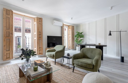 Embajadores Apartment | Amplio Apartamento a Pocos de Paseo del Prado