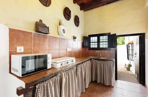 Villanueva del Trabuco House | Andalusian Country House with Private Saltwater Pool – 40 min from Málaga, 1 hr from Granada