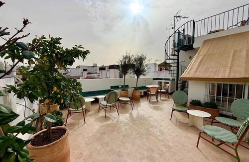Feria Apartment | Andalusian Apartment in Seville with Patio and Equipped Kitchen