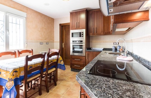 Niguelas Villa | Andalusian house with private pool, views and WiFi