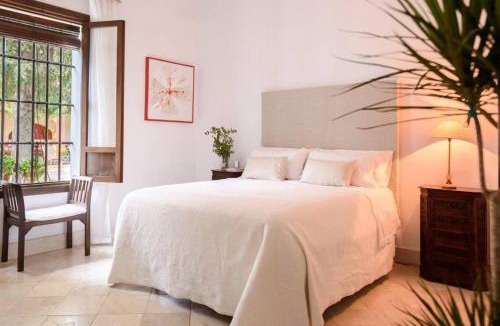 Ecija Villa | Andalusian Villa w/Pool, Garden & Barbecue