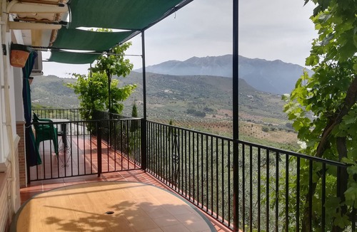 Periana Cottage | ANDALUSIAN VILLA with pool & bbq to rent - 4-6 pax