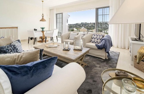 Marbella Apartment | AP116 - Casa Aloha I by Roomservices
