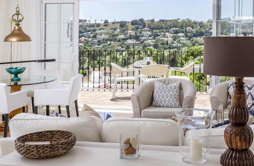 Marbella Apartment | AP116 - Casa Aloha I by Roomservices