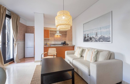 El Puerto de Santa Maria Hotel | APARTAMENTOS MOON DREAMS PUERTO