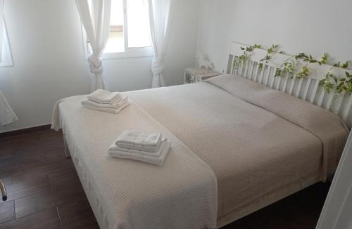 La Linea de la Concepcion Apartment | Apartamento rosales super bonito