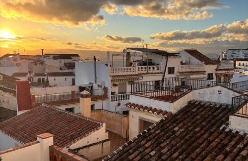 Canillas de Aceituno Apartment | Apartamento indivual con impresionante terraza