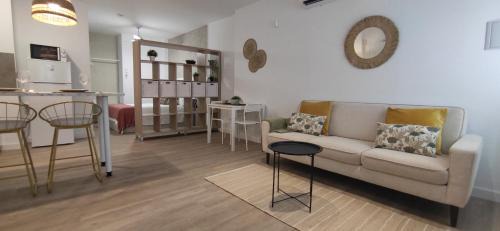 Bailen-Miraflores Apartment | Apartament Ipalema