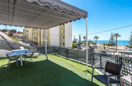Benajarafe Apartment | Apartamento a pie de playa