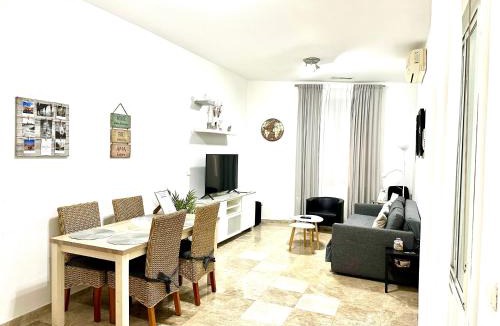 Feria Apartment | Apartamento acogedor y moderno en pleno centro de Sevilla con Parking Gratis