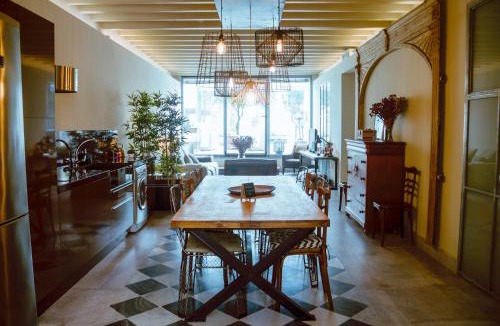 Jerez de la Frontera Old Town Apartment | Apartamento Bizcocheros con piscina y jardín privado