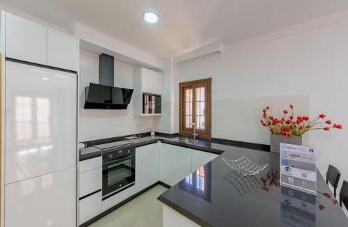 Nerja City Centre Apartment | Apartamento Céntrico Sibarys - 2 dormitorios- Calle Pintada