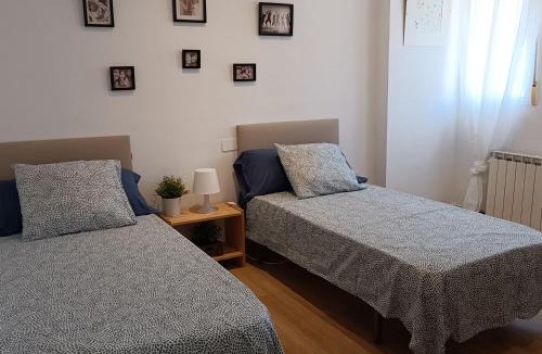 Cenes de la Vega Apartment | Apartamento Cenes Vega con Piscina y Parking