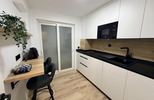 Figares Apartment | Apartamento Centro Ancha de Gracia