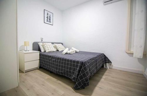 Parque Ayala Apartment | Apartamento con balcón cerca María Zambrano