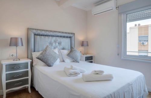 Bailen-Miraflores Apartment | Apartamento con vistas a la catedral a 15 minutos del centro