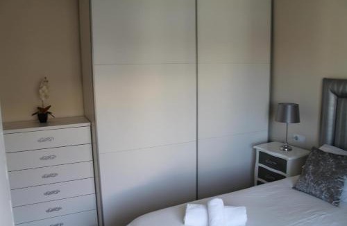 Bailen-Miraflores Apartment | Apartamento con vistas a la catedral a 15 minutos del centro