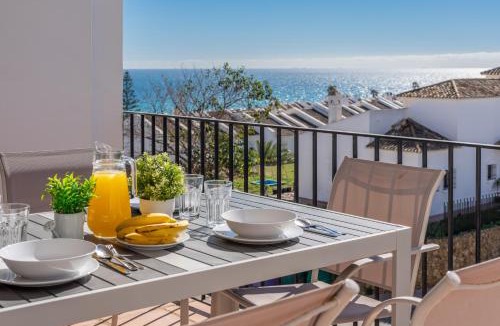 Puerto de la Duquesa Apartment | Apartamento con vistas al mar en Manilva Playa