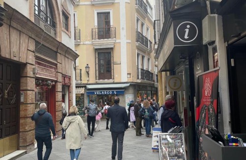 Historical Center Apartment | Apartamento en Francos 28