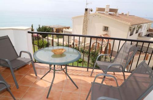 Maro Apartment | Apartamento en NERJA. Primera línea de playa