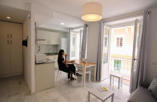 Old Town Apartment | Apartamento GRACIA by Cadiz4Rentals