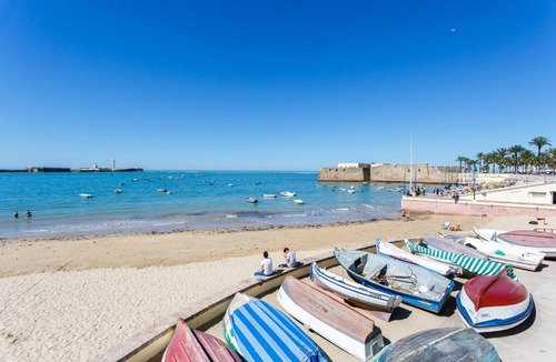 Old Town Apartment | Apartamento La PALMA free parking by Cadiz4Rentals