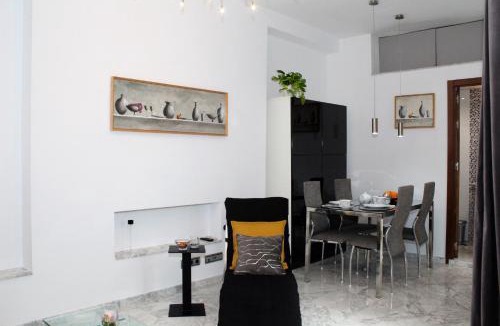 Leon XIII-Los Naranjos Apartment | Apartamento Luminoso en Macarena