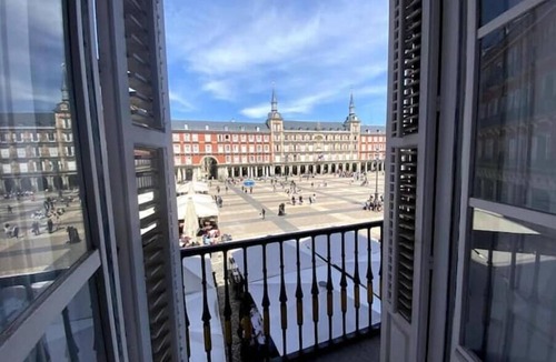Sol Apartment | Apartamento/Madrid Centro/Vista a la Plaza Mayor