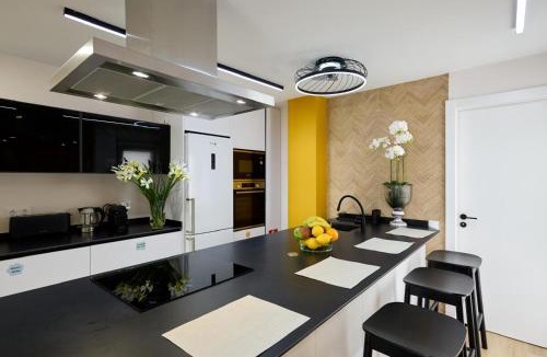Diputacion de Cartagena Casco Apartment | Apartamento moderno para 5 con Parking y balcón en Cartagena centro