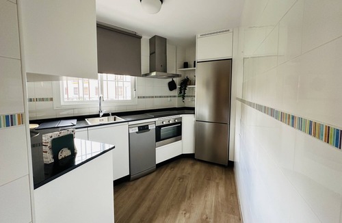 Distrito Sur Apartment | Apartamento Parque Miraflores ¡A 5 min de la Mezquita Catedral!