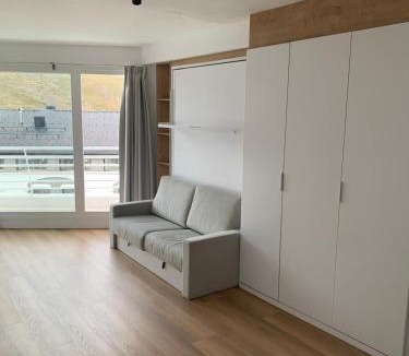 Pradollano Apartment | Apartamento Plaza Pradollano 2