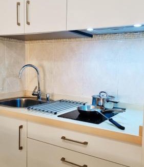 Mazagon Apartment | Apartamento rojo con vistas al mar