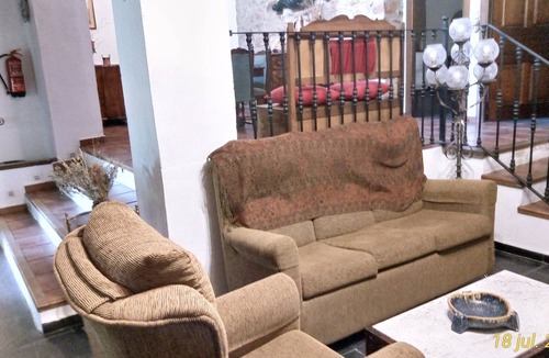 Canamero Ski Chalet | Apartamento Rural Romero Located in Villuercas-Ibores-Jara Geoparque